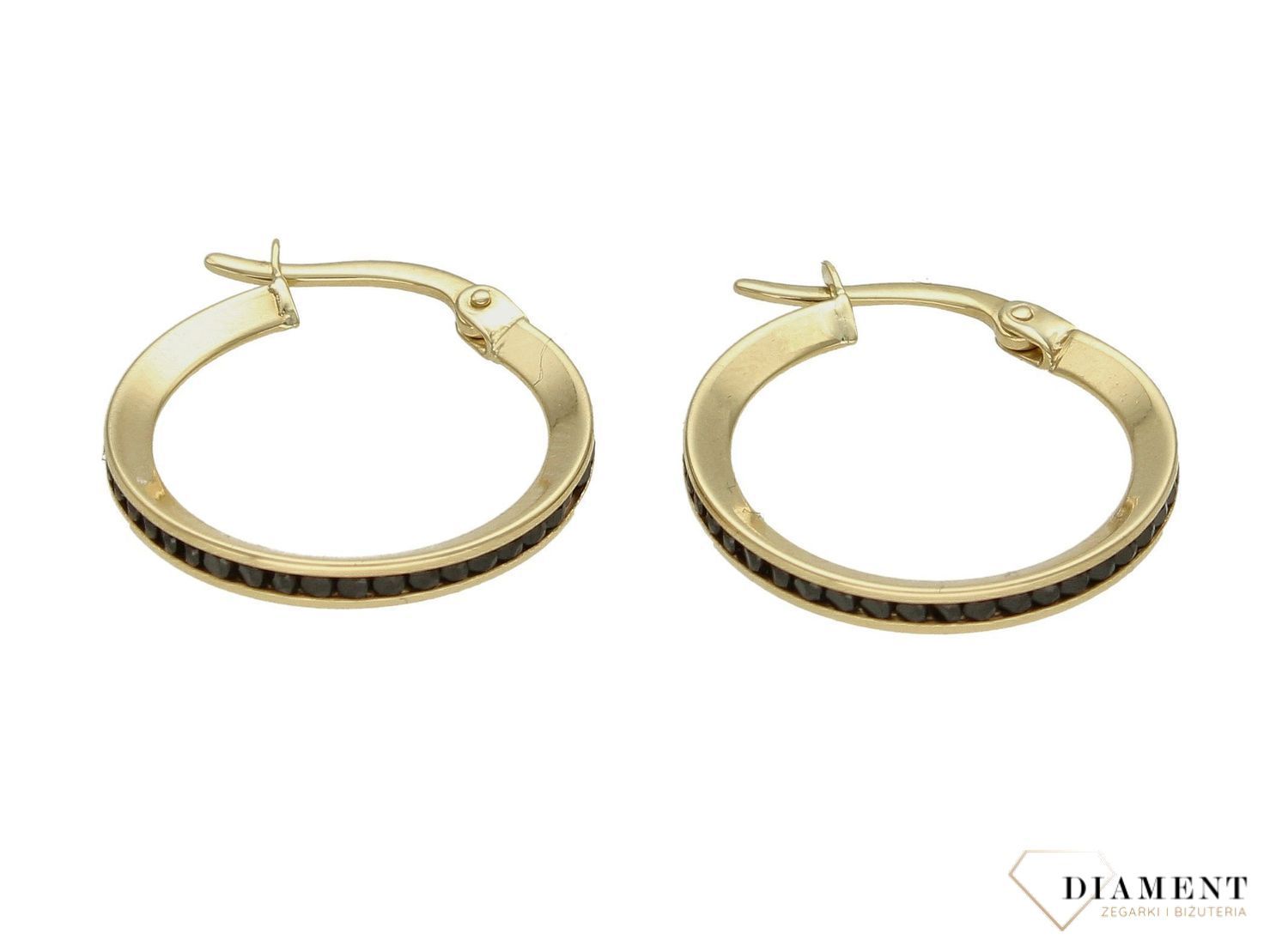 Złote kolczyki koła z czarną cyrkonią próby 333 KL 2805E 333. Wiszące kolczyki koła wysadzane cyrkoniami wykonane ze złota próby 333. Kolczyki ozdobione czarną cyrkonią, która dodaje biżuterii elegancji. Na prezent (1).jpg